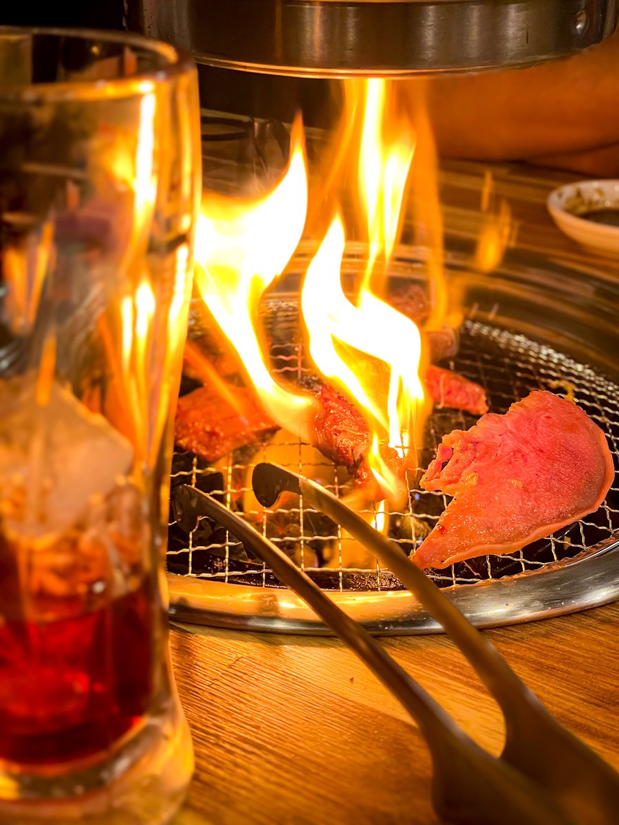 肉うまー
酒うまー