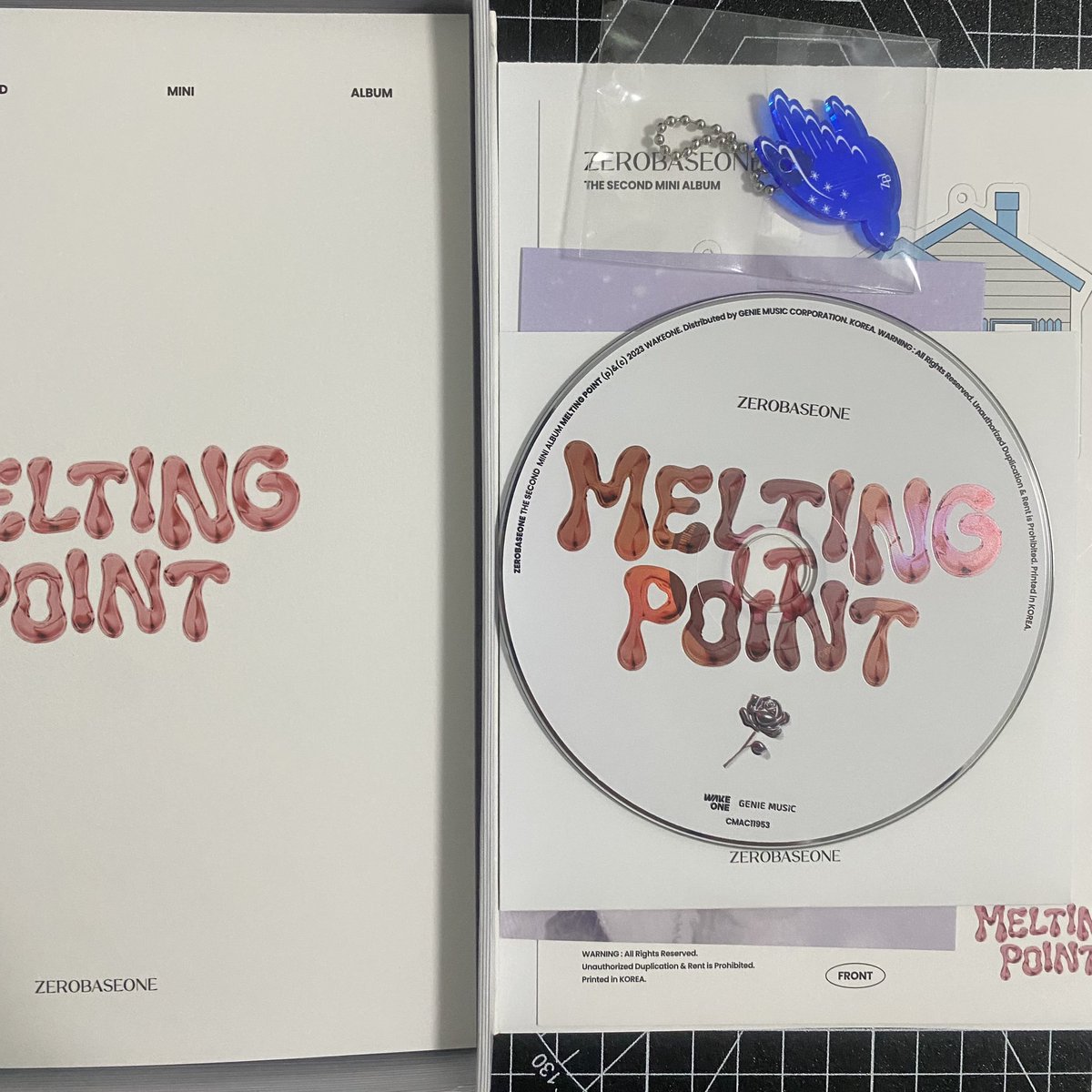 quick giveaway ends at 11:30 pm today!! 🫶

--- like, follow and rt this post
--- see pic for inclusions, slightly damage.

goodluck everyone! maliligo lang muna ako ~