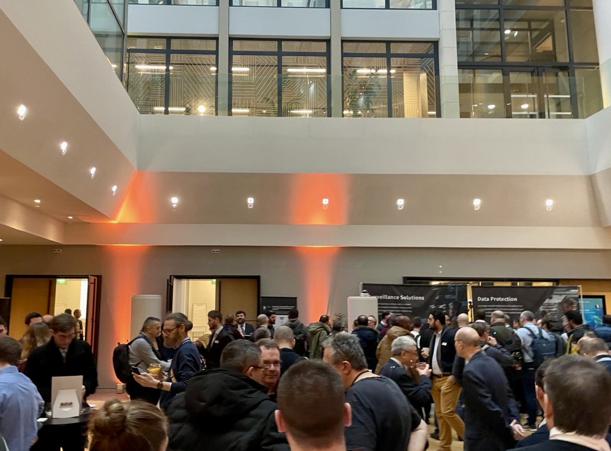 DibFrance's tweet photo. @DibFrance a participé au @Synology Solution Day Paris au Centre de conférences Verso, nous avons eu l'opportunité de découvrir les dernières avancées de Synology, en particulier leur solution hybride complète.

Merci à Synology pour cette expérience enrichissante ! https://t.co/nObwqrBkd2