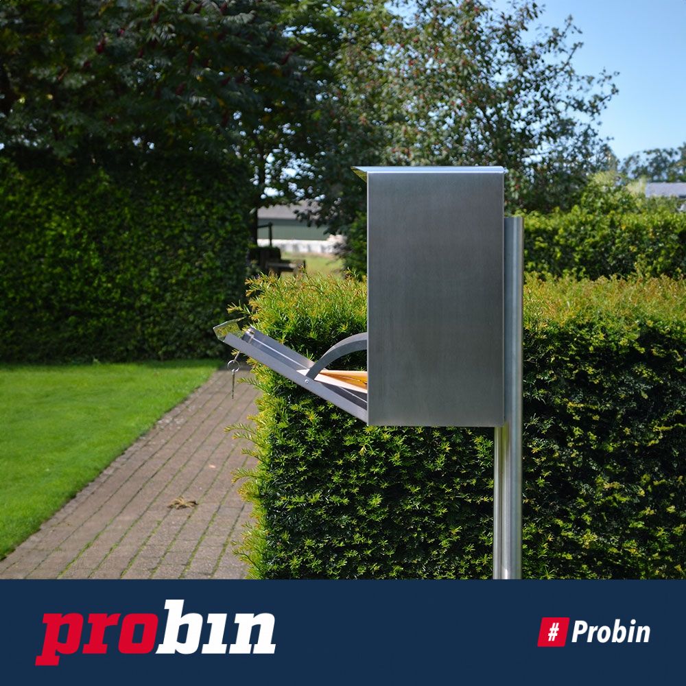 GbiSoest's tweet photo. Deze Nederlands ontworpen én geproduceerde brievenbus is zeer geschikt voor privé en zakelijk gebruik, verkrijgbaar in verschillende finishes. #brievenbus #nederlandsontwerp #madeinholland #hardbrass #postnl #postkast https://t.co/f6dMwNm1IP https://t.co/Sl2SEdvdjA