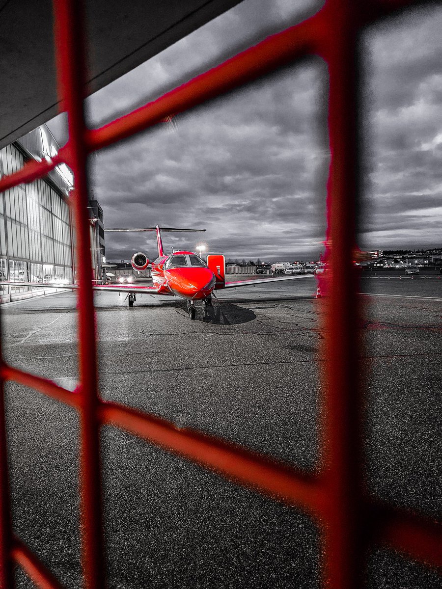 BrunoLauper's tweet photo. JAN24 Zürich Airport #C25C
•
#dchra #cessna #Cessna525C #CitationjetCJ4
#C25C #eaviation #tiltshift #miniatureeffect #bluehour #nightspotting #rainynight #samsung #galaxy23
#privatejet #corporatejets #businessjet #Planespotting #ZRH #ZurichAirport #AviationAction #aviation https://t.co/VzKiMHHvxC