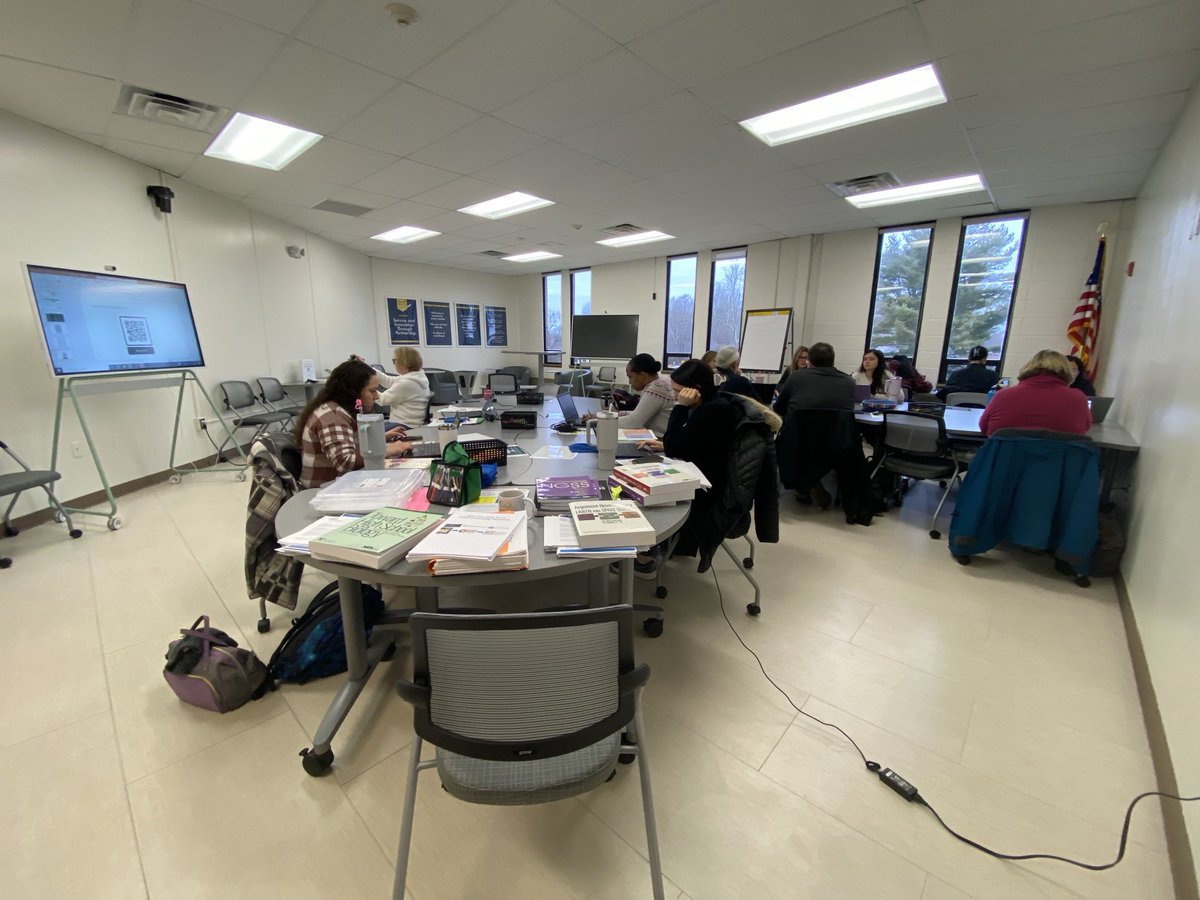 Science educators meeting ⁦@pnwboces⁩ in our new flexible use space for district teachers plan instruction for Middle and High school teachers ⁦@PNWCurriculum⁩