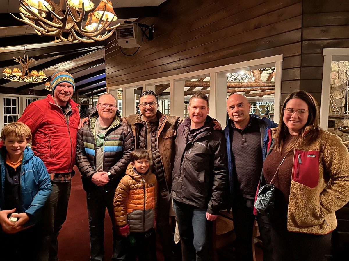 UK Vascular (@ukvascular) on Twitter photo Great times with the UK Vascular crew old and new! <a href="/UKSurgeryDept/">UK Dept of Surgery</a> <a href="/VESurgery/">VESurgery</a> <a href="/sunvalley/">Sun Valley Resort</a> #vascularsurgery #MedEd Great times with the UK Vascular crew old and new! <a href="/UKSurgeryDept/">UK Dept of Surgery</a> <a href="/VESurgery/">VESurgery</a> <a href="/sunvalley/">Sun Valley Resort</a> #vascularsurgery #MedEd
