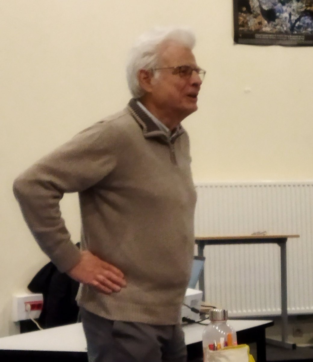 LInfocom's tweet photo. Conférence éclairante de Jean Louis Auduc, membre du #conseildessages de la laïcité , pour les enseignants  1er et 2nd degré du REP+ R Rolland de Clichy ss Bois.Intervention et échanges fructueux sur les établissements espaces laïques de savoir et de citoyenneté. @AcCreteil https://t.co/cTyq8wl3jh