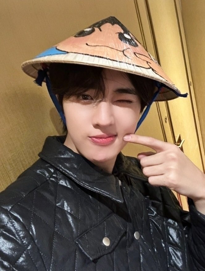 [#은찬] 700일 함께해줘서 고마워 iE❤️🧡💛💚