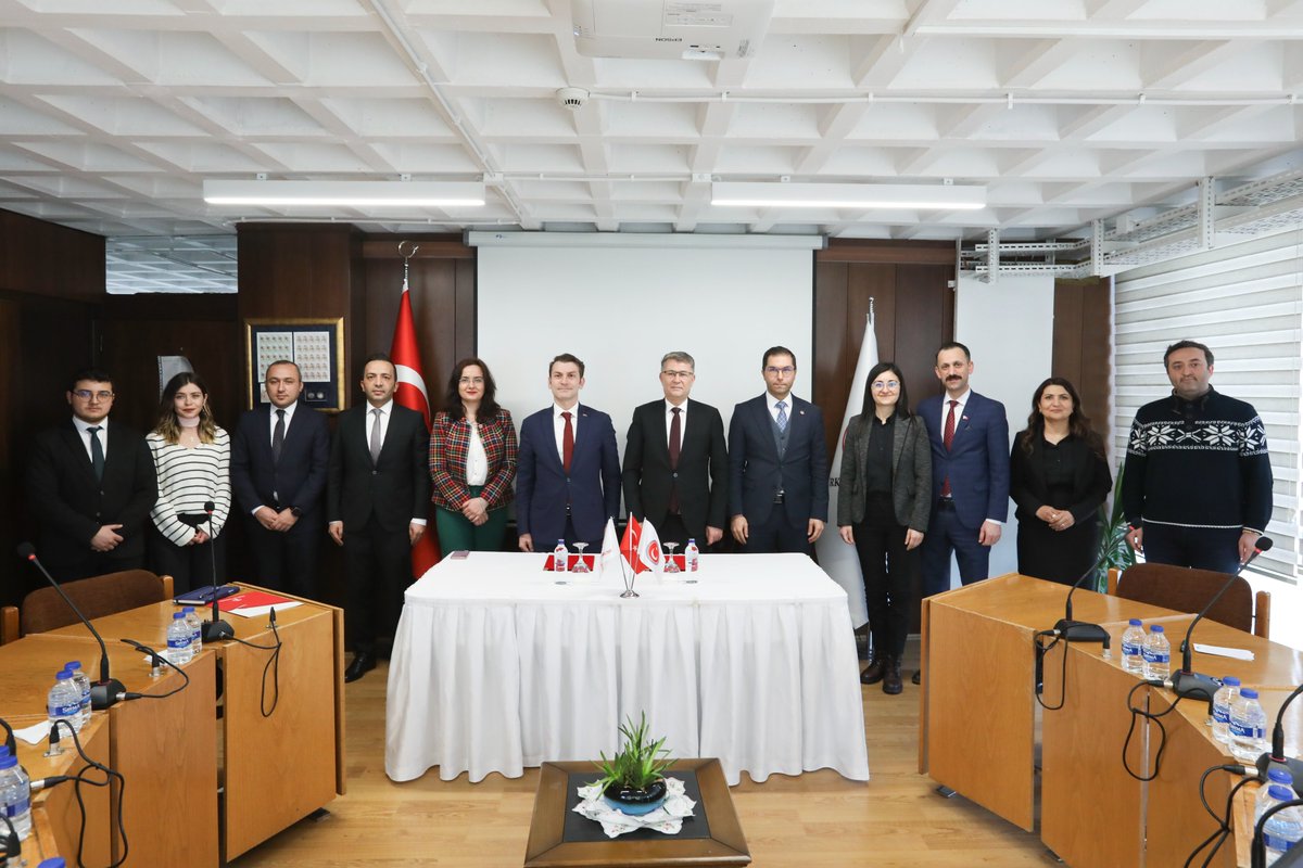 Yenilik ve Eğitim Teknolojileri Genel Müdürlüğü (@mebyegitek) on Twitter photo Millî Eğitim Bakanlığı Yenilik ve Eğitim Teknolojileri Genel Müdürü Mustafa Canlı ve Türk Dil Kurumu Başkanı Prof. Dr. Osman Mert, Güncel Türkçe Sözlük’ün genel ağ servisinin kullanımına ilişkin iş birliği protokolü imzaladı.
<a href="/tcmeb/">Millî Eğitim Bakanlığı</a>
<a href="/Yusuf__Tekin/">Yusuf Tekin</a>
🔗 meb.ai/0Gi4aB Millî Eğitim Bakanlığı Yenilik ve Eğitim Teknolojileri Genel Müdürü Mustafa Canlı ve Türk Dil Kurumu Başkanı Prof. Dr. Osman Mert, Güncel Türkçe Sözlük’ün genel ağ servisinin kullanımına ilişkin iş birliği protokolü imzaladı.
<a href="/tcmeb/">Millî Eğitim Bakanlığı</a>
<a href="/Yusuf__Tekin/">Yusuf Tekin</a>
🔗 meb.ai/0Gi4aB