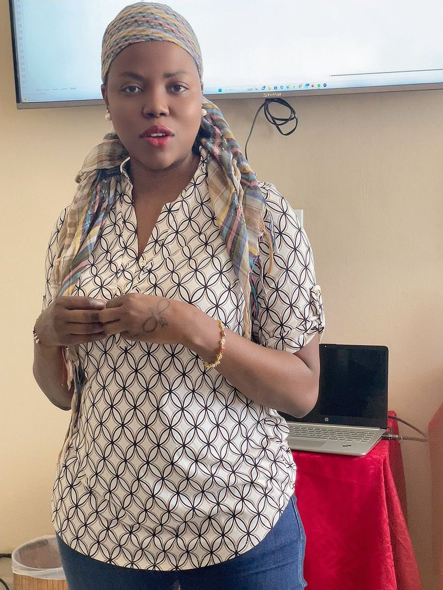 ccfeh's tweet photo. Formation sur la préparation à l’exportation organisée par TFO CANADA en partenariat avec la CCFEH.
La Présidente de la CCFEH, Mme Daniella Jacques, a aussi pris un moment spécial pour saluer chaleureusement les participantes.
#CCFEH #TFOCANADA #FemmesEntrepreneures #Exportation https://t.co/KMlyeeQuAo