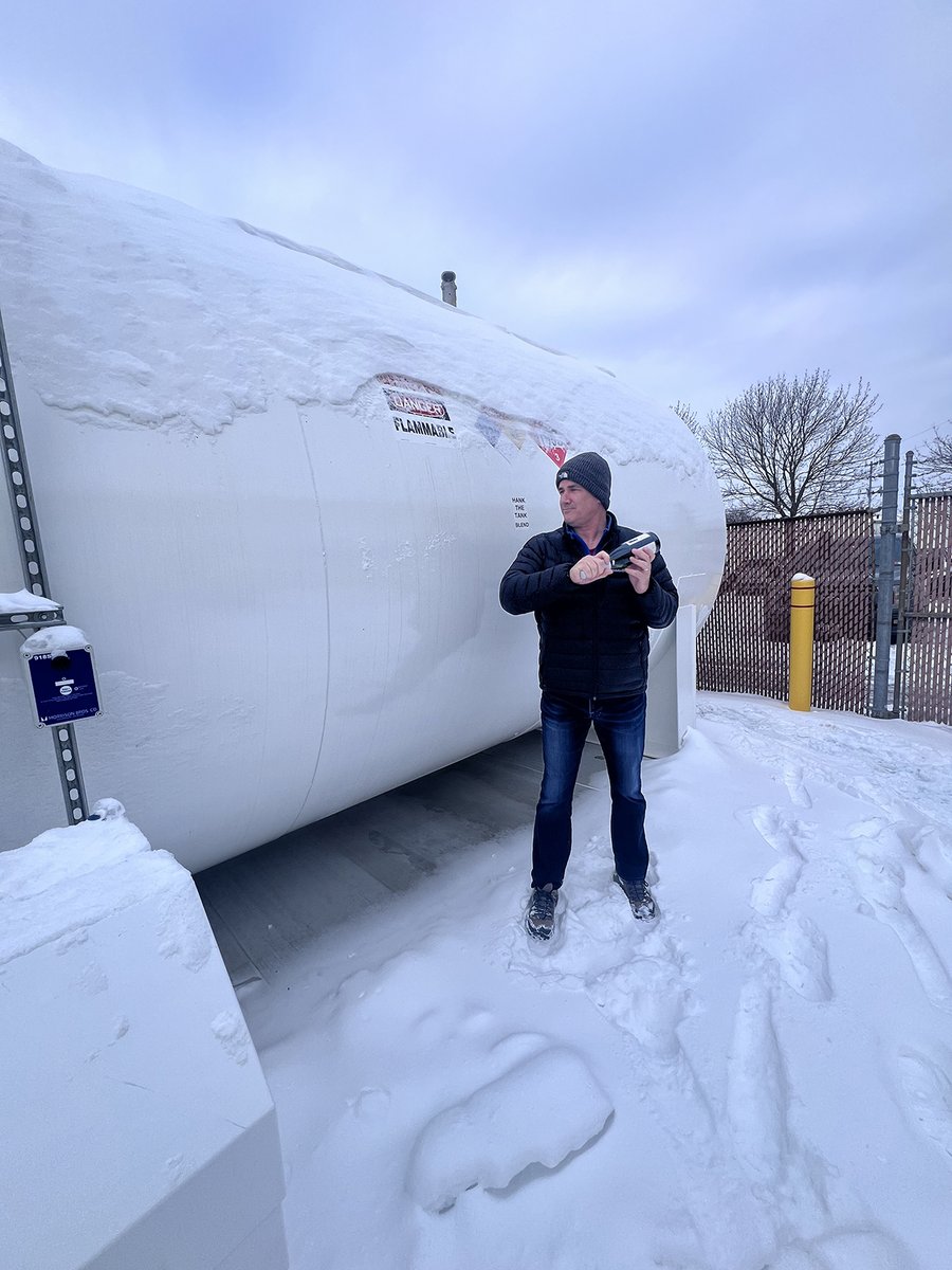 Slideproducts's tweet photo. We are excited to report that our new tank, named "Hank the Tank", is now fully operational!  

#SlideProducts #MoldProcessing #InjectionMolds #InjectionMolding #MoldMaking #MoldMaintenance #RustPreventative #PurgingCompound https://t.co/IcZmjHu7Ri