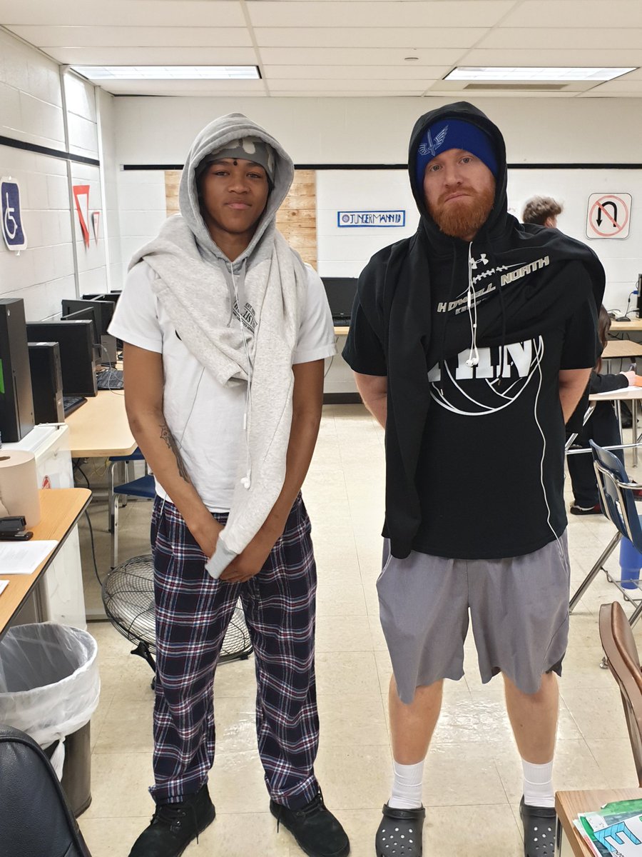 Dress Like a student day!  Jay Eiland was my inspiration!
👀👀  Looking drippy 👀👀
  <a href="/Jayskii7_/">Jay Eiland</a>