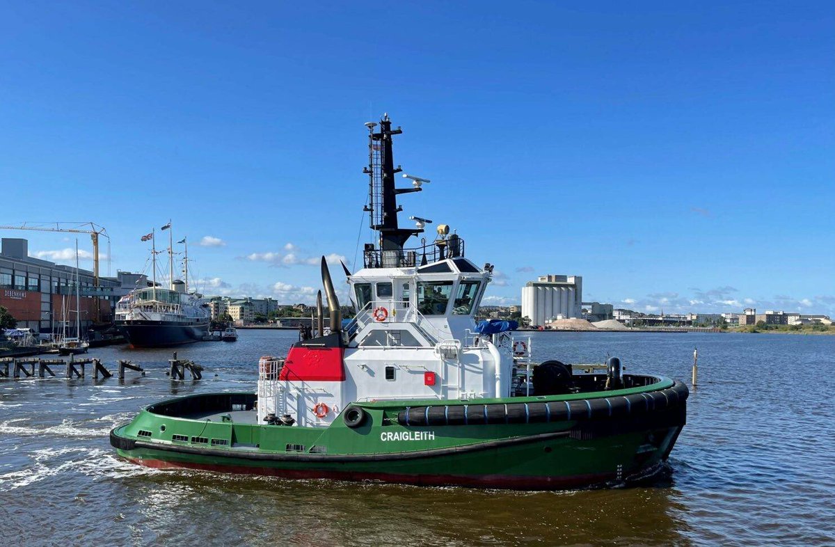 SOSLeith's tweet photo. Cleaner air, cleaner water as #hydrogen replaces diesel in a first-of-its-kind project in #Leith. Is this the future? @forthports #Leithleadsthenation 

https://t.co/0Q8omrnLj1 https://t.co/8nxNySB8Rh