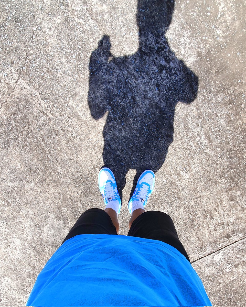 JordanDysel's tweet image. New song on Friday🔵 Pre-order on Apple Music: music.apple.com/za/album/santo…
Pre-save on Spotify: distrokid.com/hyperfollow/jo…
Powered by @SAMROMusic