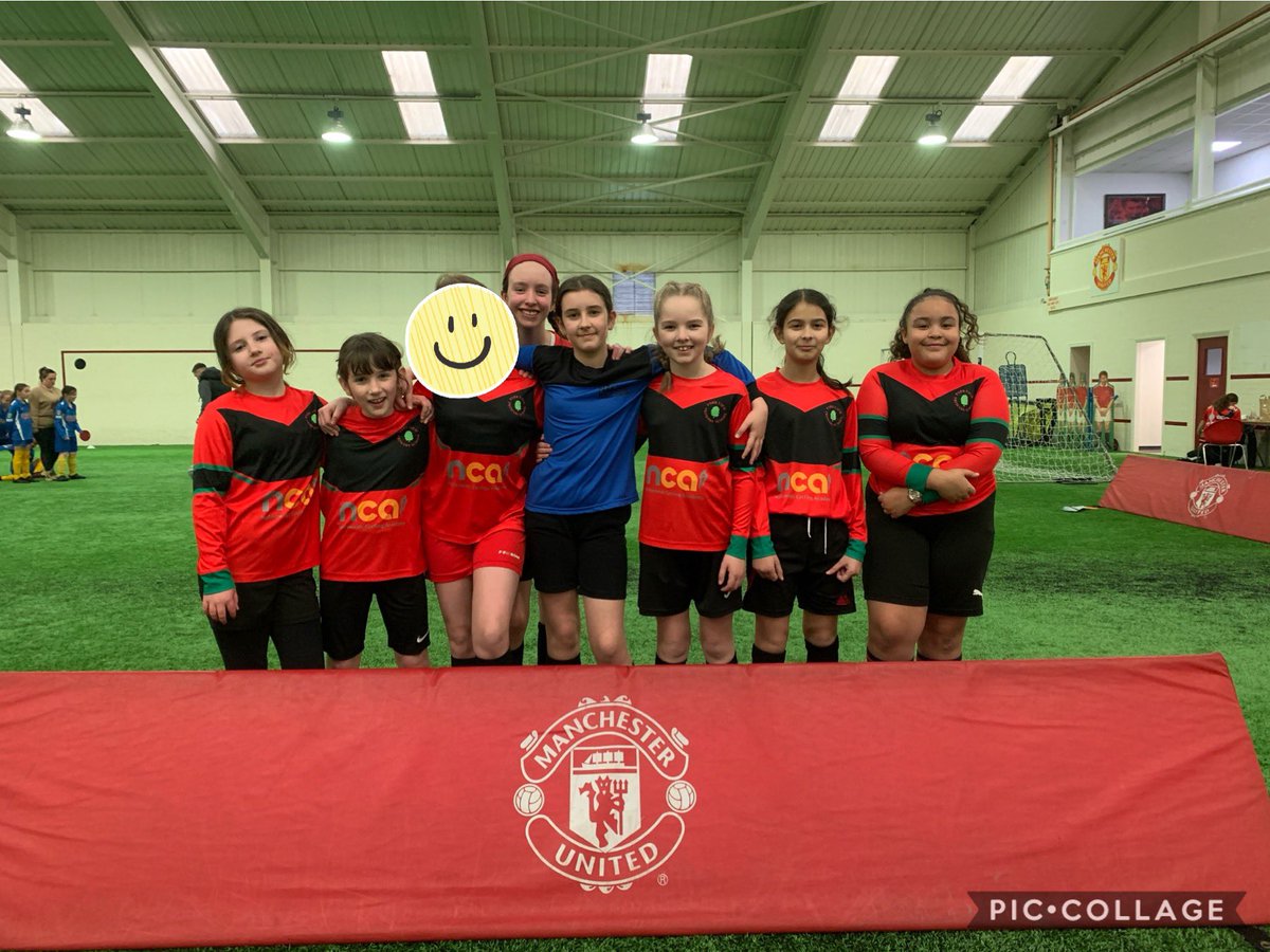 ParkViewPV's tweet photo. What a fabulous afternoon for our Y5/6 Girls’ football team, who took part in a tournament at @MU_Foundation. Brilliant team work and determination displayed ⚽️ Well done girls you have made us very proud! #TeamPV #PVPE https://t.co/7ea4tXc0b0