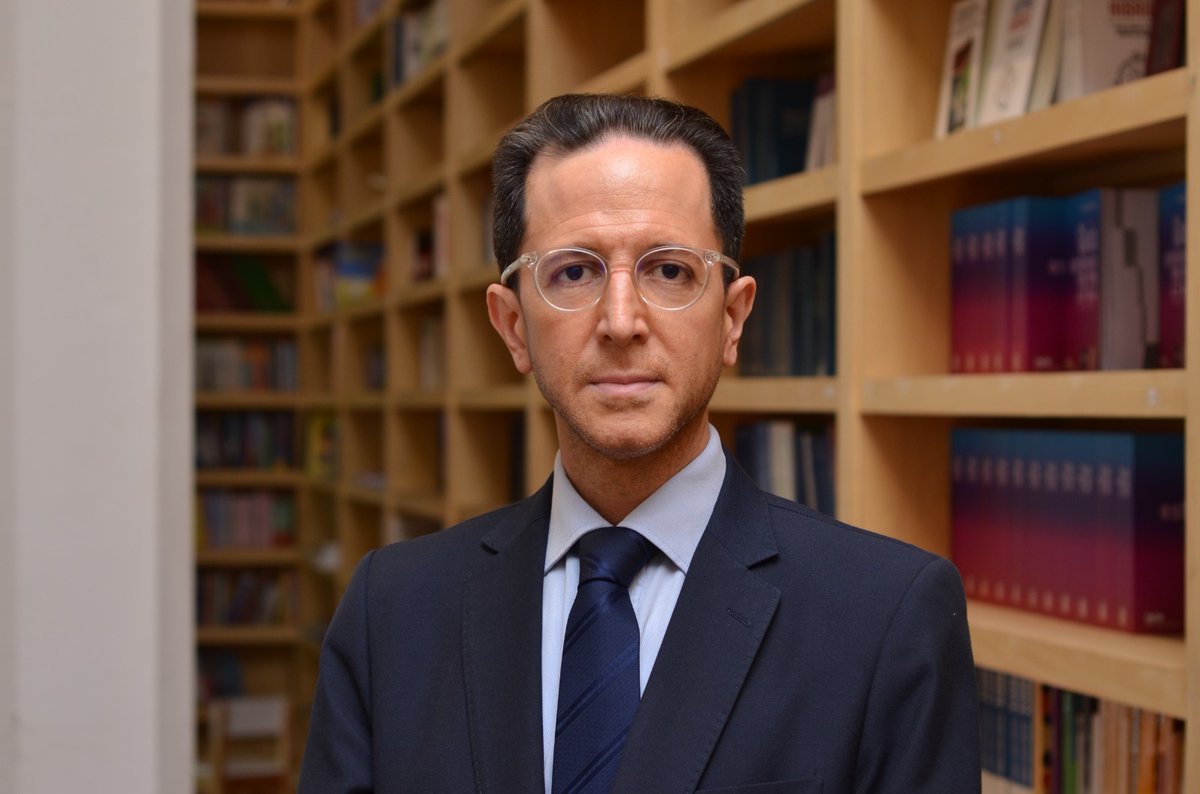 CARIconsejo's tweet photo. NUEVO DIRECTOR / Dirección Editorial

El CARI le da la bienvenida a su nuevo Director Editorial, Dr. Juan Pablo Laporte.
______

🗣️ @LaporteJP: “Agradezco al presidente del CARI, Francisco de Santibañes, al Comité Ejecutivo y demás autoridades, la confianza depositada en mí para ocupar esta nueva Dirección Editorial”.