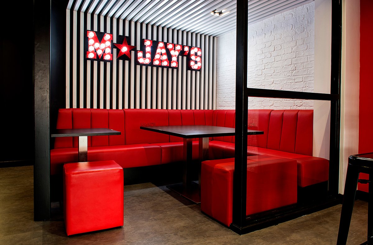 standing_space's tweet photo. 🌟 MJAY'S! 🌟
 
Our talented team transformed MJAY’s in Stockton Heath, a milkshake, waffle and dessert house. Remodelling the first-floor dining area while giving a fresh vibe to the sweet emporium on the ground floor.

#InteriorDesign #RetailTransformation #DesignInspiration https://t.co/t7pSRbY3HT