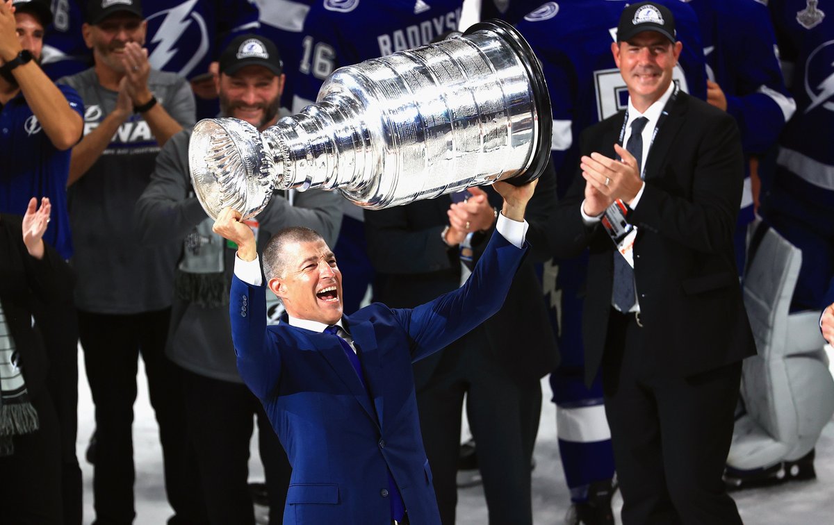 TBLightning's tweet photo. From the heart 💙

General Manager, Julien BriseBois, and his family have announced a $500,000 donation over the next five years to Ronald McDonald House Charities of Tampa Bay.

Details ➡️ https://t.co/QViAcpAUD2 https://t.co/ndF3sKYsLe