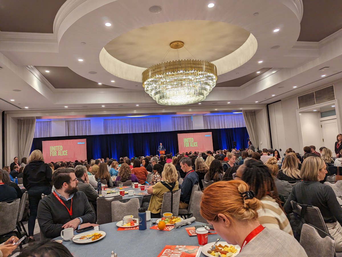 CassieHare's tweet photo. The #ALICESummit is officially kicking off! So excited to be surrounded by so many ALICE advocates! 

@united4alice @unitedwaysem #liveunited https://t.co/uWH5rYotZG