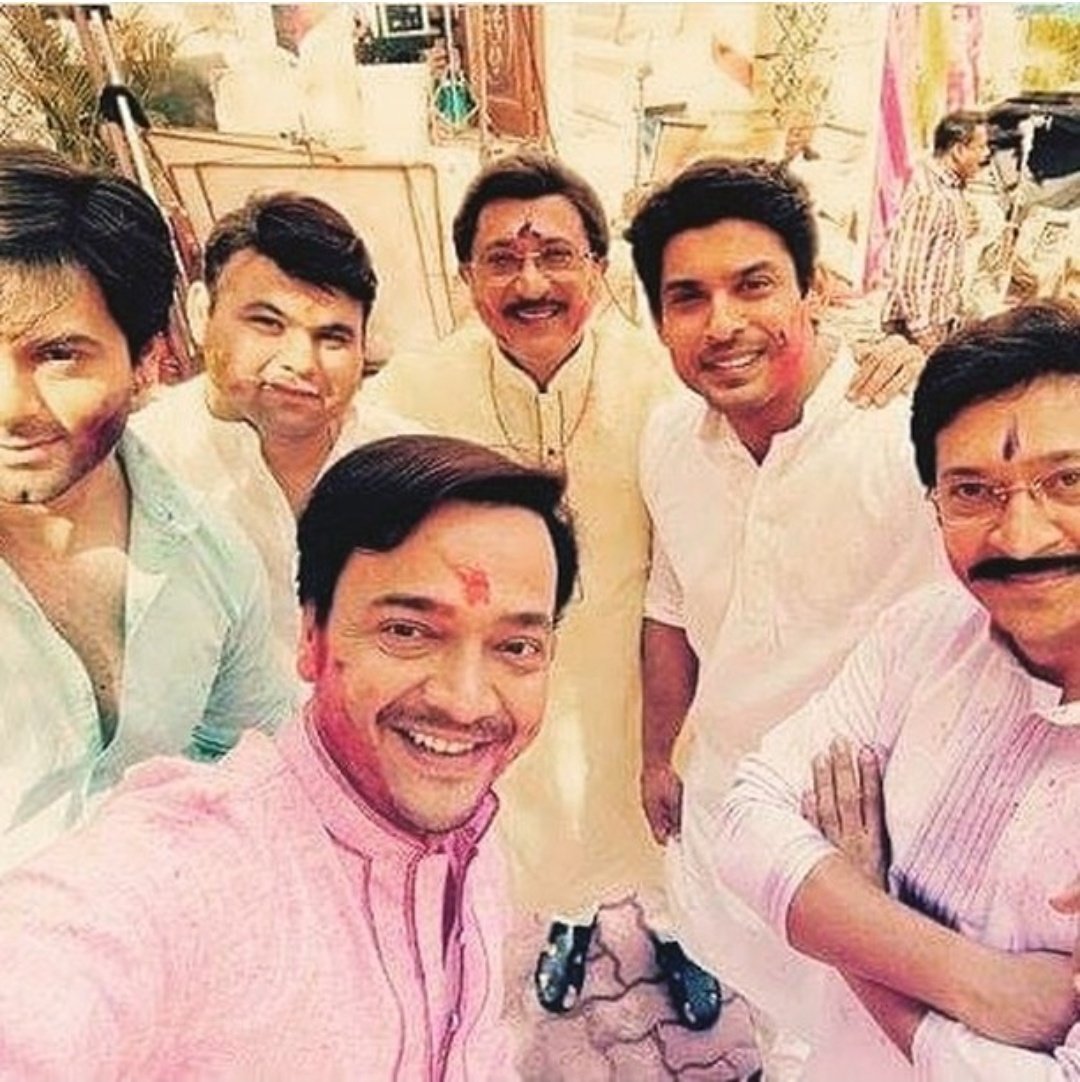 Team Dil Se Dil Tak
#SidharthShukla 
#DilSeDilTak 
#7YearsOfDSDT