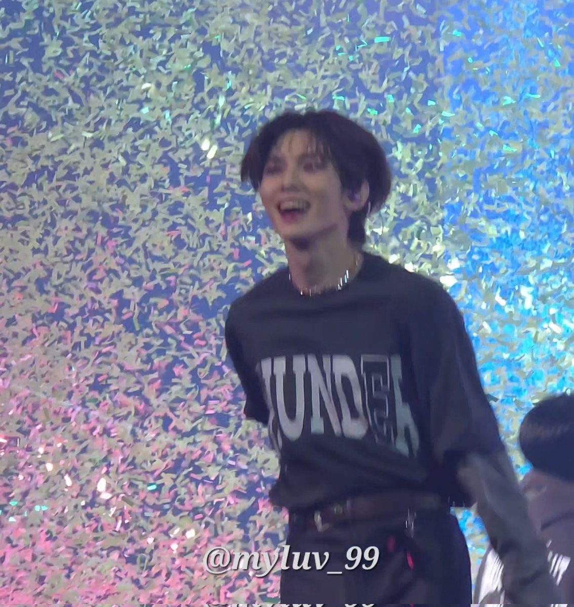 YEOTEEZx's tweet image. IM CRYING HES JUST A PUPPY