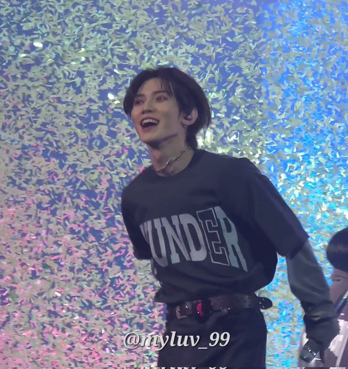 YEOTEEZx's tweet image. IM CRYING HES JUST A PUPPY