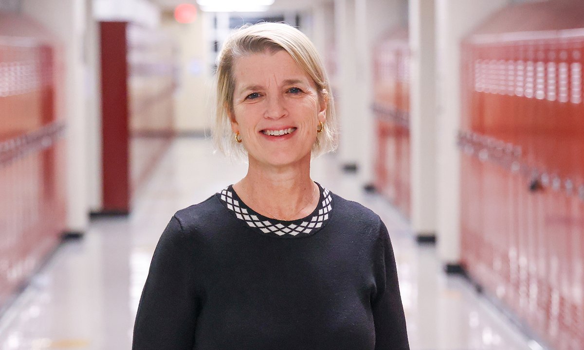 FSD79's tweet photo. We're thrilled to welcome Beth Carmody as the new principal of Fremont Elementary School beginning next school year. 

📰: https://t.co/EKFRJZqfRr https://t.co/6PjQ2IN9yT