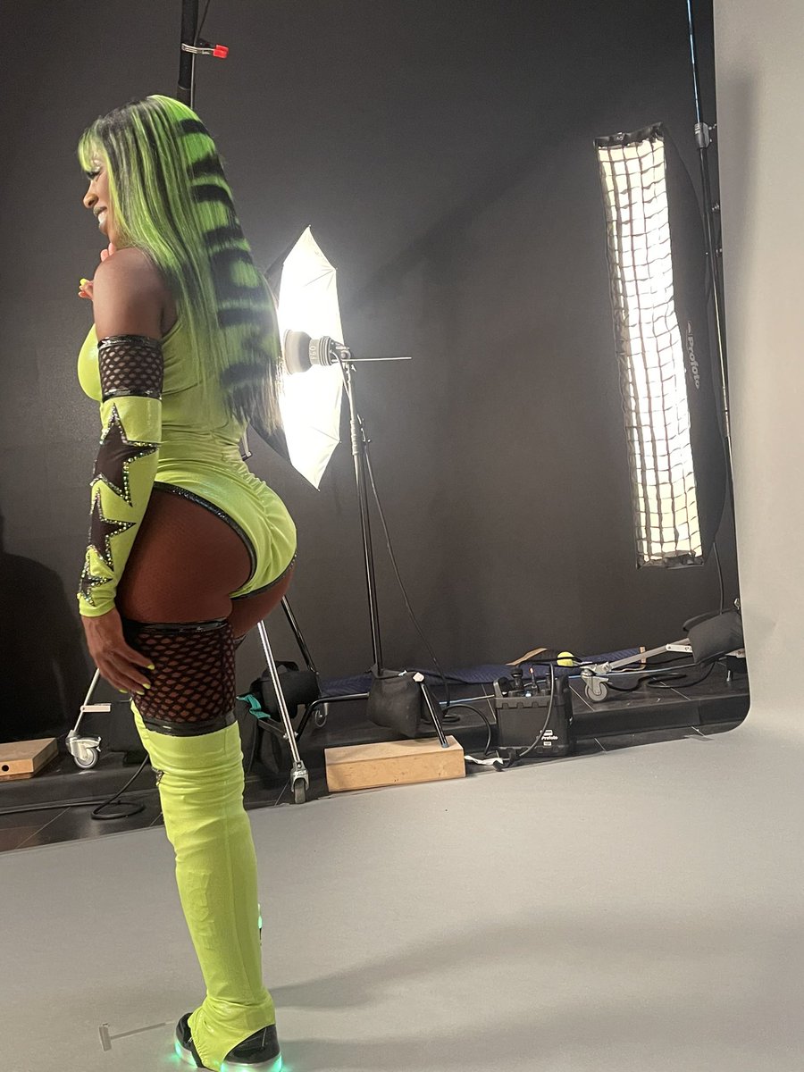 TheTrinity_Fatu's tweet photo. 💚 ⭐️ https://t.co/C06KAGUOwt