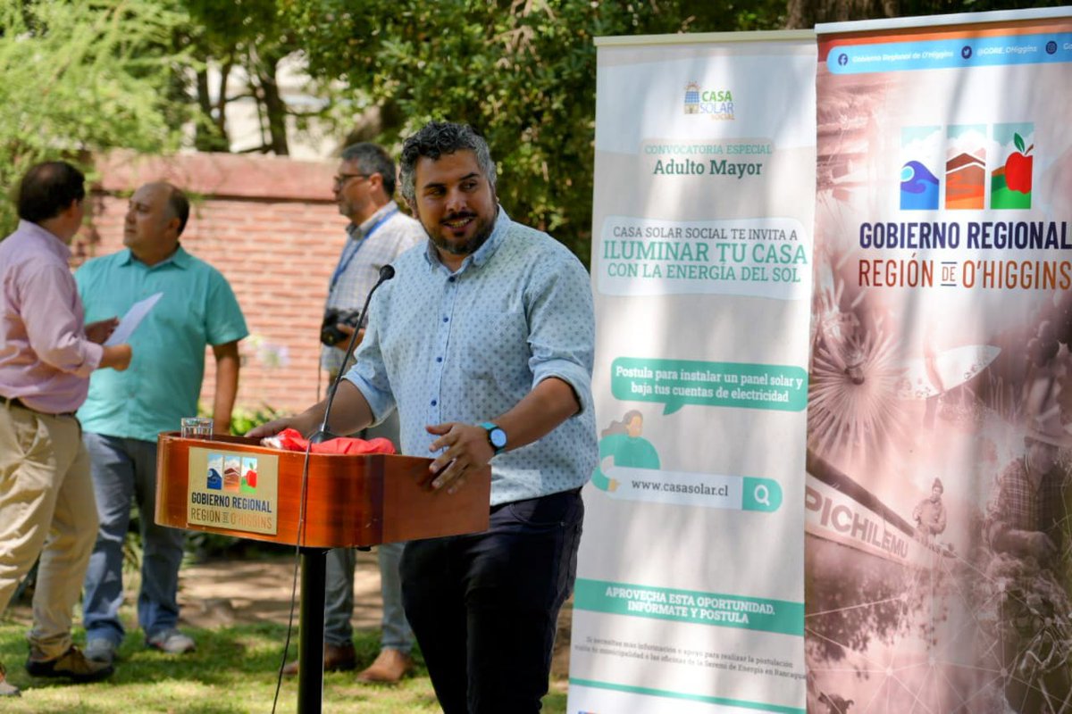 En la comuna de #SanVicente y junto a <a href="/GORE_OHiggins/">Gobierno Regional de O'Higgins</a> lanzamos #CasaSolarTerceraEdad iniciativa que beneficia con paneles solares residenciales a personas mayores de 60 años propietarios de viviendas de hasta 2.700 UF de avalúo fiscal. 

Postula acá: casasolar.cl 🏡☀️