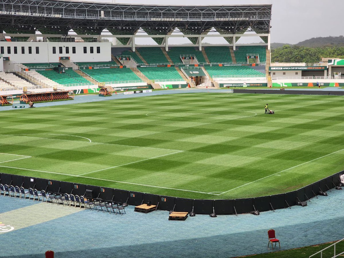 ActuFootAfrique's tweet image. La pelouse pour Maroc 🇲🇦 - 🇿🇦 Afrique du Sud 

🇨🇮😮‍💨