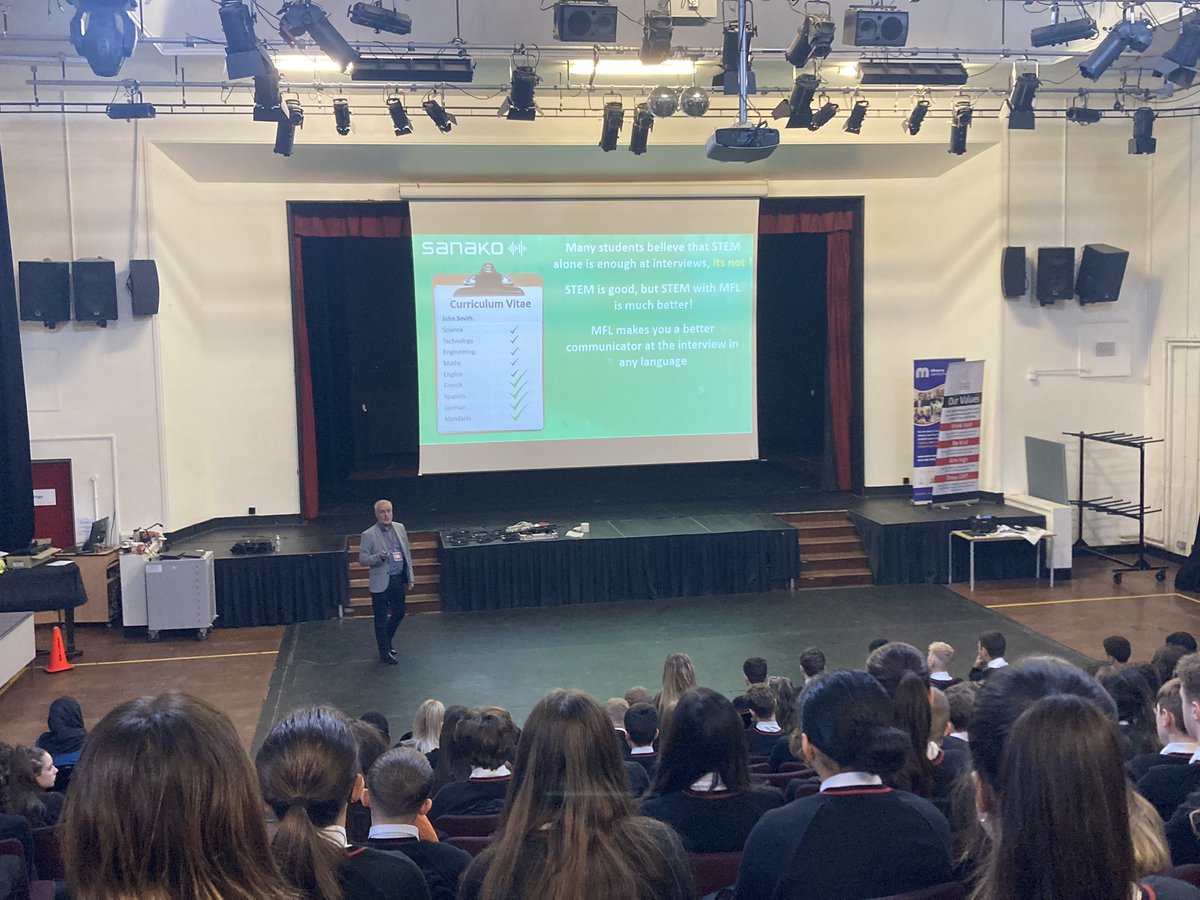 EccoMFL's tweet photo. A huge thank you to @David_Sanako for coming and talking to our Y9s about the value of MFL. A really powerful message and hopefully lots for our students to take away 🇩🇪 🇫🇷 🇪🇸 #TeamMFL #MFLtwitterati https://t.co/zmqp9CN9WZ