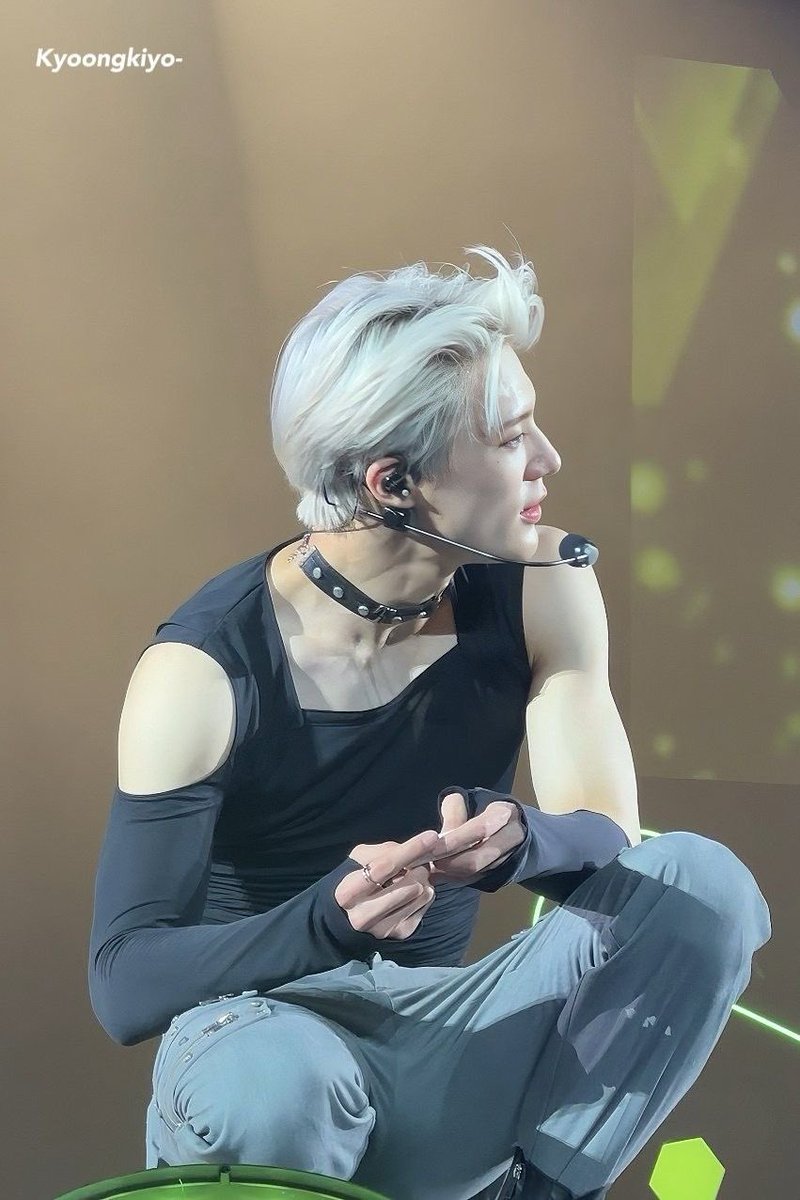 LEE JENO EVERYONE.