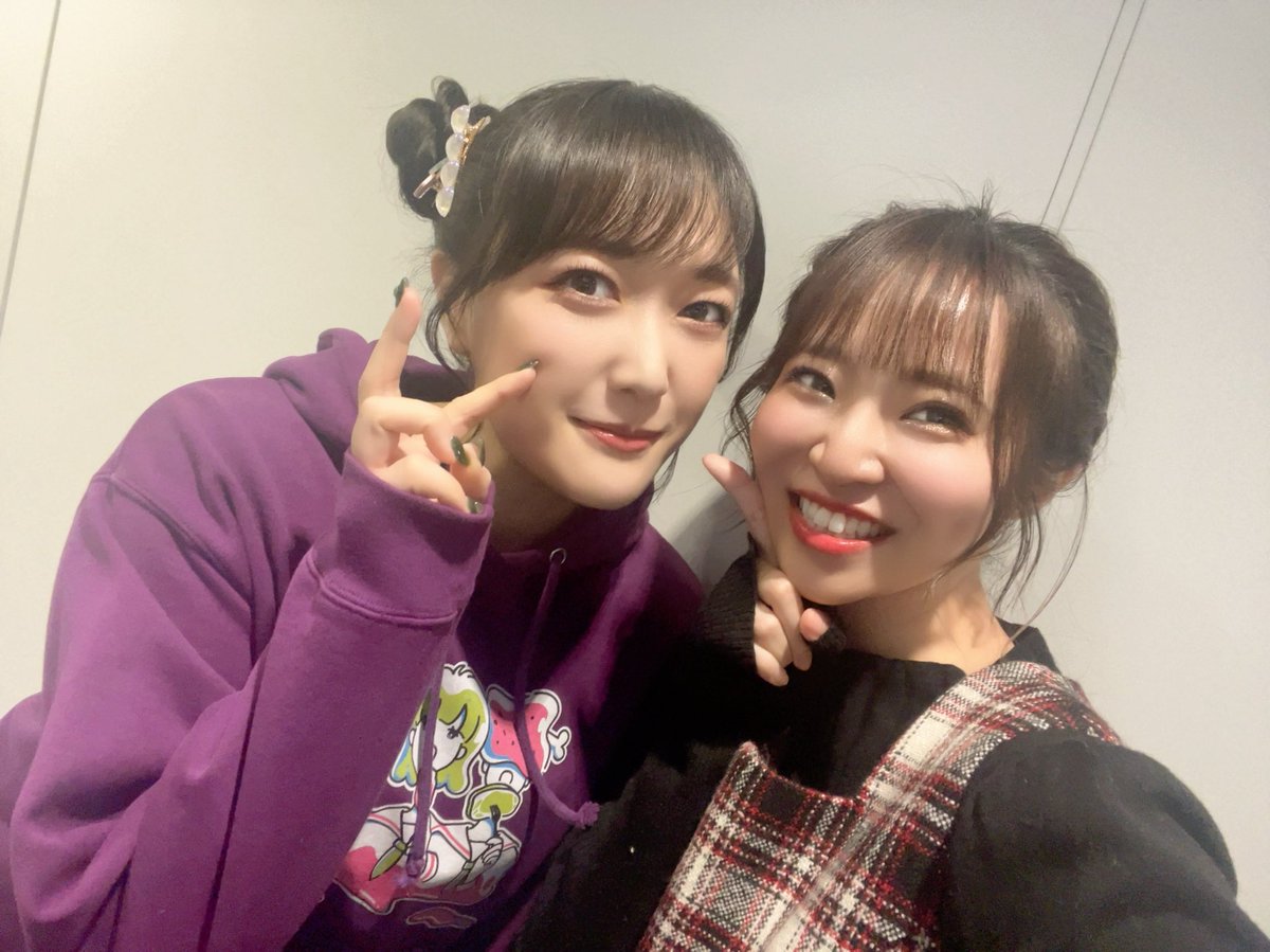 natyaaaaaaan07's tweet photo. 今日のみゆたんです🥰🥰🥰🥰
みゆたんお誕生日おめでとううう🎊

たまたま会えちゃって写真とりました🥰
うれしくなっちゃいました🥰

あと #みーとゆー で発表あったみたいですがイベントゲストで伺うことになりましたのでよろしくお願いします〜🥰ﾀﾉｼﾐ〜🥰 https://t.co/CWLD3Fov9V