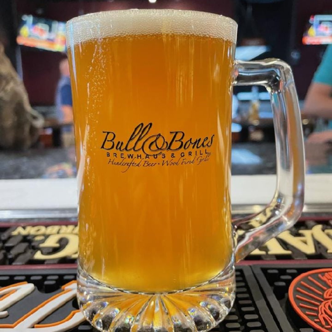 BullnBonesCBurg's tweet photo. Cheers to the perfect way to unwind after a long day of classes or work! 🍹 https://t.co/x5BWQVdVDZ