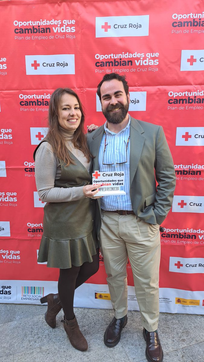 MarioInfantes1's tweet photo. Hoy @Clece_  recibimos reconocimiento empresarial por parte de @CruzRojaCordoba por la inserción laboral en cada rincón de @dipucordoba https://t.co/EWCTO0rhYr