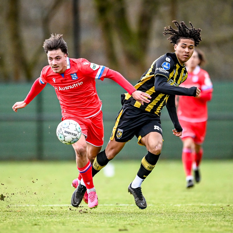 scHeerenveen's tweet photo. Een oefenzege in Arnhem ✔
⚽ Charlie Webster
⚽ Amir Ismaïl
#VITHEE