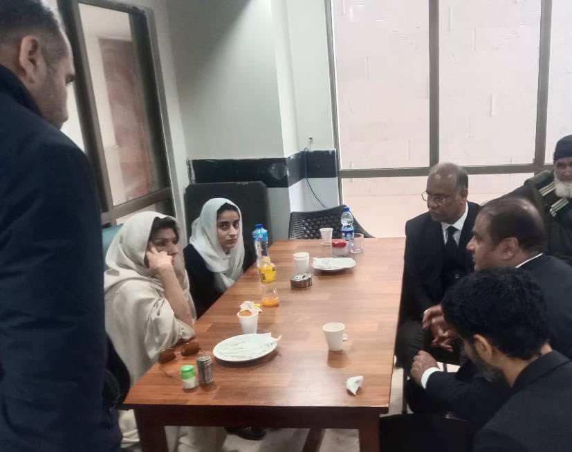 FaizaAsadMalik1's tweet photo. Moments after which we heard the decision. Disappointed but definitely not surprised! Hopeful that common sense and justice will prevail as we prepare to challenge this ahead. 🙏 https://t.co/E3vgiYWTkA