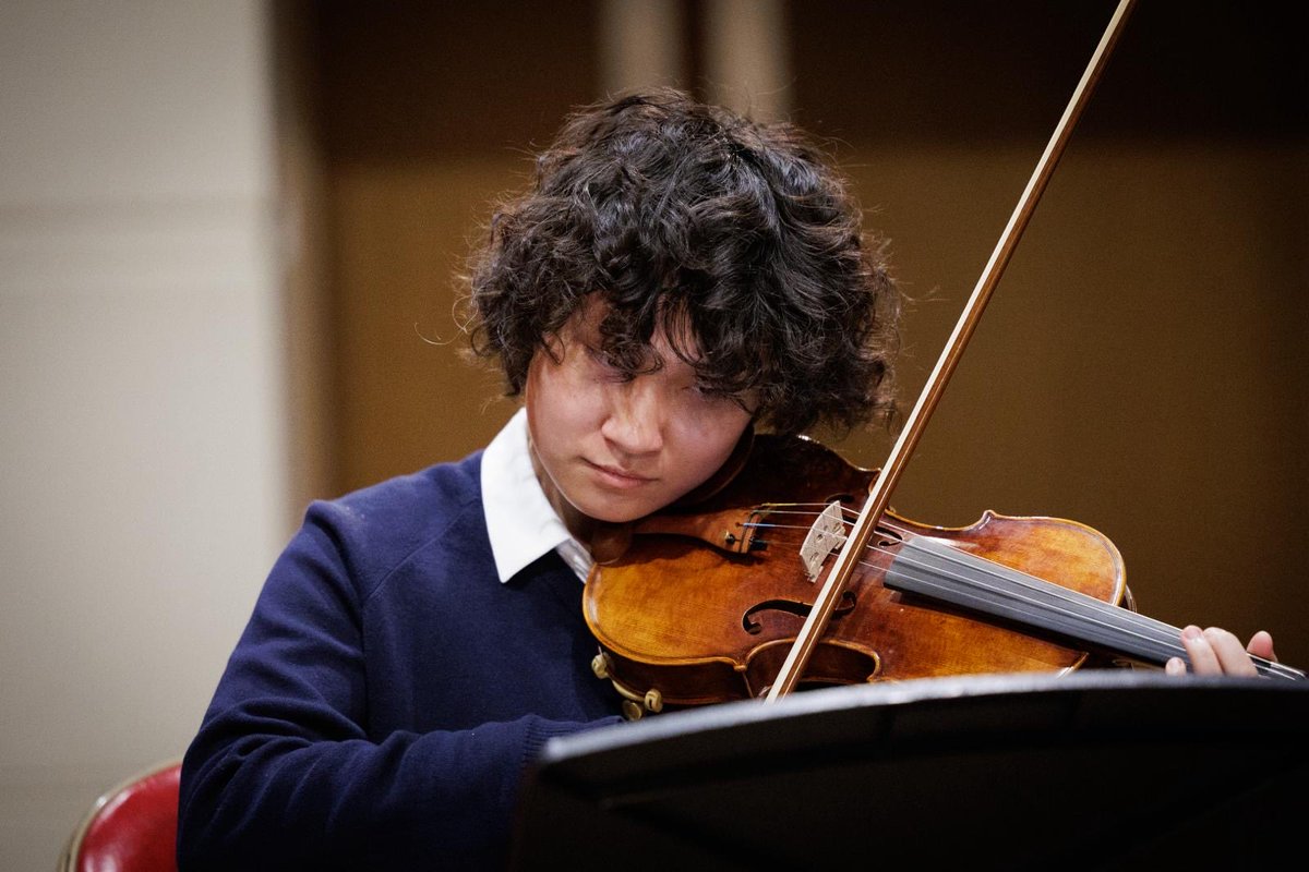 The College Recital featured string quartets, piano trios and the brand-new Baroque Group which gave us some REALLY exciting Vivaldi. Bravo! #liftupyourhearts ⁦<a href="/HaileyburyDHCC/">HaileyburyCocurricular</a>⁩