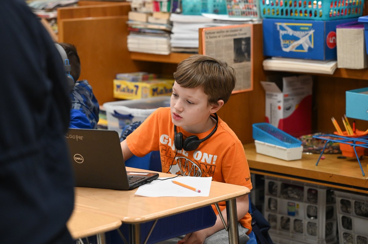 Cedar Ridge School District tweet media