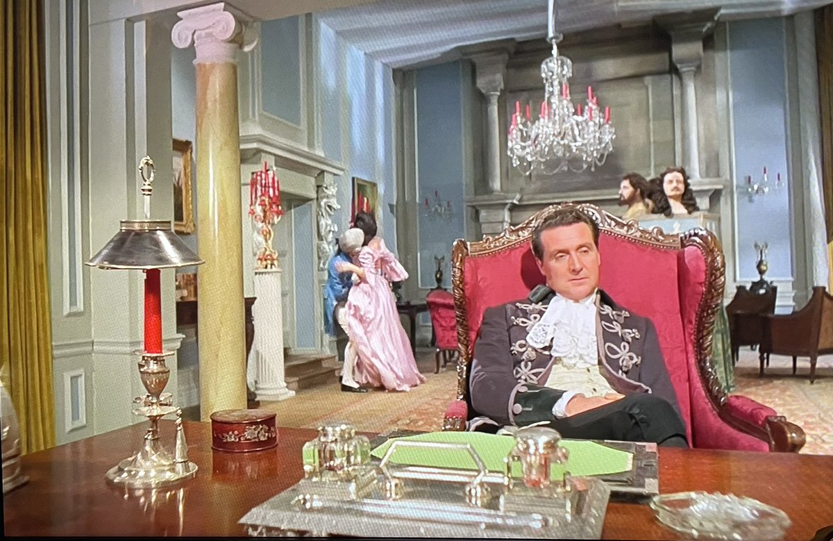 TimeLordDrew61's tweet photo. A time travelling Avenger back to 1790 Care of Peter Bowles. Escape in Time . The Avengers. #TheAvengers #JohnSteed #PatrickMacNee #DianaRigg #EmmaPeel #EscapeInTime #Series5 https://t.co/Vr1vlgLSo1