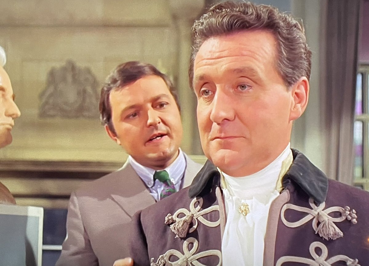 TimeLordDrew61's tweet photo. A time travelling Avenger back to 1790 Care of Peter Bowles. Escape in Time . The Avengers. #TheAvengers #JohnSteed #PatrickMacNee #DianaRigg #EmmaPeel #EscapeInTime #Series5 https://t.co/Vr1vlgLSo1
