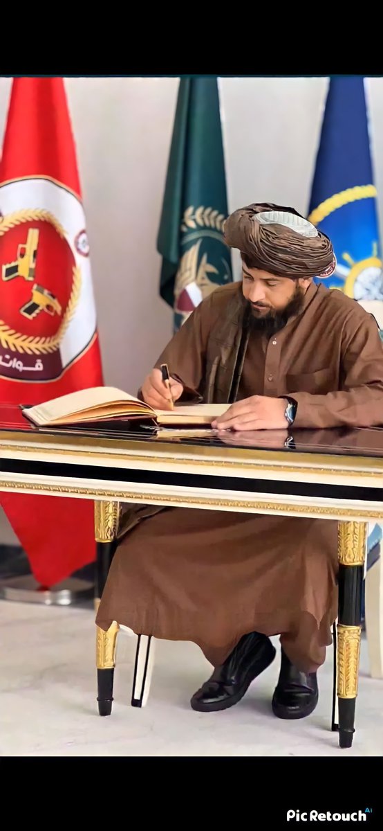 نو پر دا ځوان رهبر مو يوه MB  نه پیرزو کيږی که څنګه
♥️💓💯💞 #ریټویټ