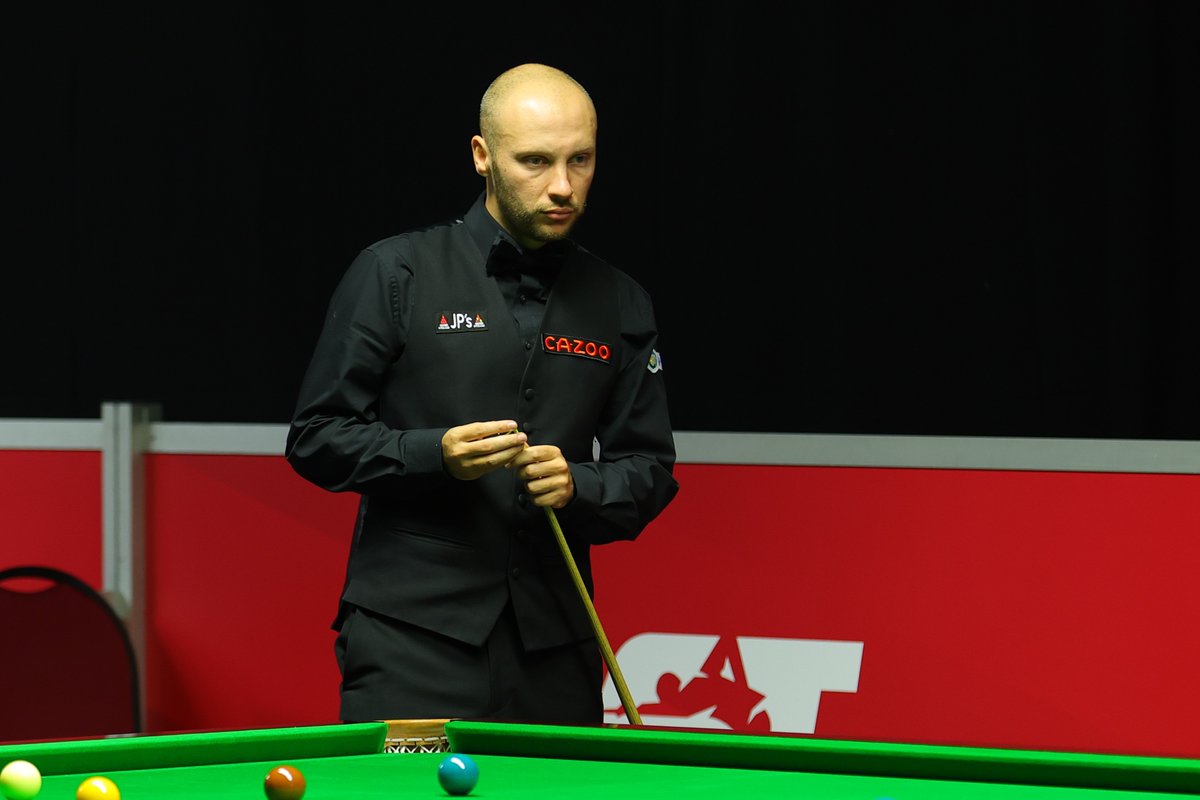 In the German Masters, <a href="/ZakSurety/">Zak Surety</a> from #Basildon is currently playing Alexander Ursenbacher in the second round.