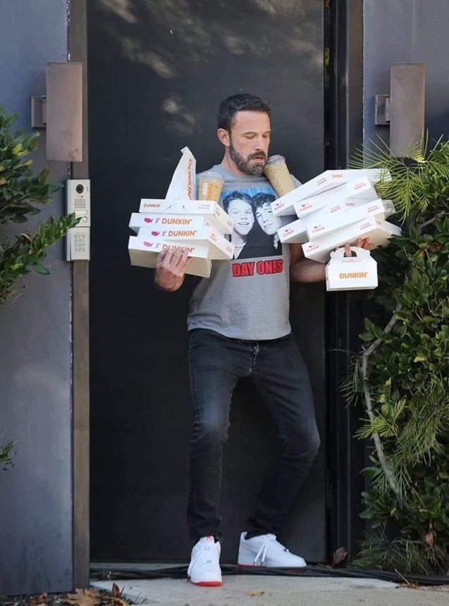 This is every dropshipper who makes the ads, builds the website, media buys &amp; does customer service.