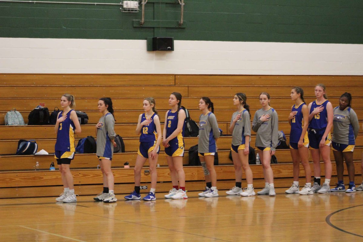 ariannagioiaa's tweet photo. Basketball has showed me different values to be an athlete. It’s not abt minutes you’re getting or ppg, it’s the  trust/respect/ support for your team. Also , have strong mentality/passion/drive individually.  Athletes who stand out have that before they even step on the court. https://t.co/cGJnGITdL7