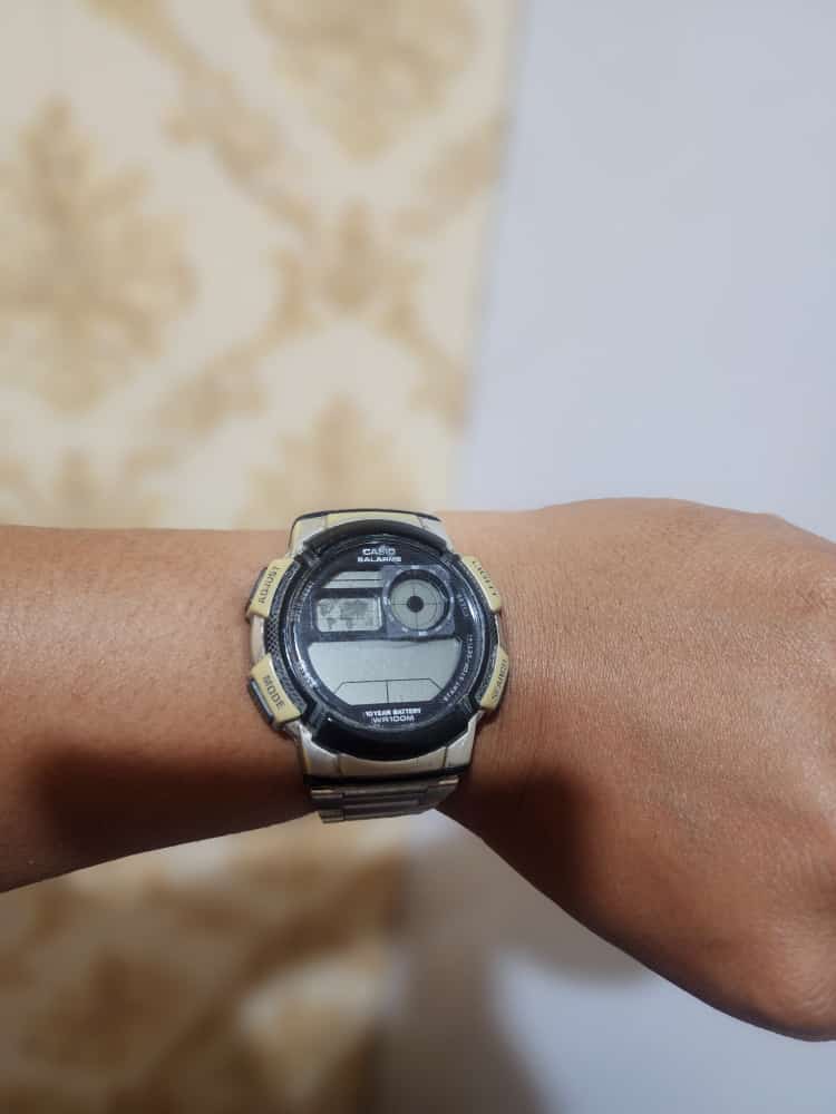 febrizal24's tweet photo. Jam Kesayangan dari jaman SMA Jam Terawet juga selama punya jam dari SMP baru bisa sampai 13 tahun lamanya belum pernah ganti baterai, emang bener taglinenya casio 10 years battery waranty nya saluttt 👏🏼👍🏼 #casiolegend @CasioOfficial https://t.co/Js3Q9V00q7