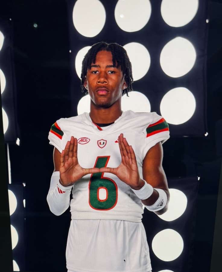 DylanHenry2636's tweet image. Had a great time in Miami ⁦@MiamiHurricanes⁩