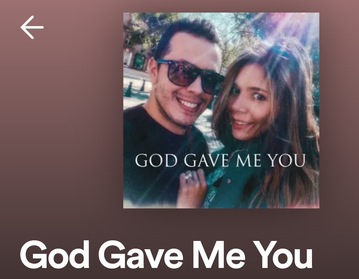 MaoRiveraCol's tweet photo. Riveristas los invitamos a escuchar en @Spotify @spotifycolombia la nueva canción de @RiveraMao https://t.co/EsP3io2aAN https://t.co/NGea1Xgxki