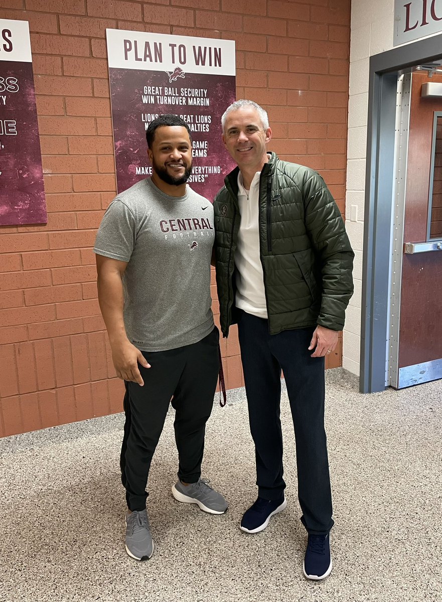 We appreciate <a href="/Coach_Norvell/">Mike Norvell</a> <a href="/FSUFootball/">FSU Football</a> for stopping by this morning during our lift! 

<a href="/LIONSTRONGFB/">Central Football</a> 🧱