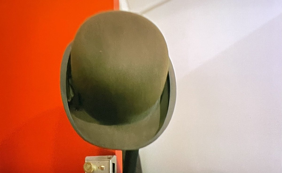 TimeLordDrew61's tweet photo. A most wonderful way to come through the front door. Escape in Time . The Avengers. #TheAvengers #JohnSteed #PatrickMacNee #DianaRigg #EmmaPeel #EscapeInTime #Series5 https://t.co/SMqwyIgIjQ