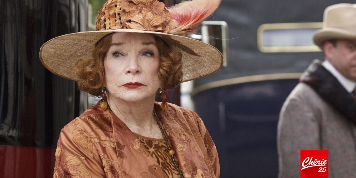 Cherie25tv's tweet photo. Londres s'anime pour la présentation de Rose en tant que débutante, un événement mondain qui rassemble la haute société à Downton Abbey
🏰#DowntonAbbey
❤ L’intégrale
🕘Chaque samedi à 21.05 sur #Chérie25
#MaggieSmith #HughBonneville #RobertCrawley #EarlOfGrantham #PhyllisLogan https://t.co/LCQ4S7wz3L