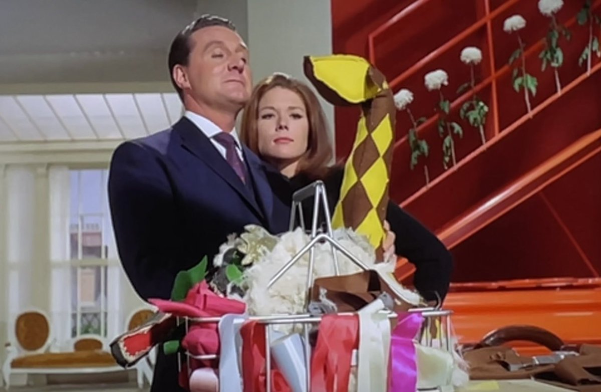 TimeLordDrew61's tweet photo. Time to follow The Escape Route. Escape in Time . The Avengers. #TheAvengers #JohnSteed #PatrickMacNee #DianaRigg #EmmaPeel #EscapeInTime #Series5 https://t.co/aCaYKTb7BE
