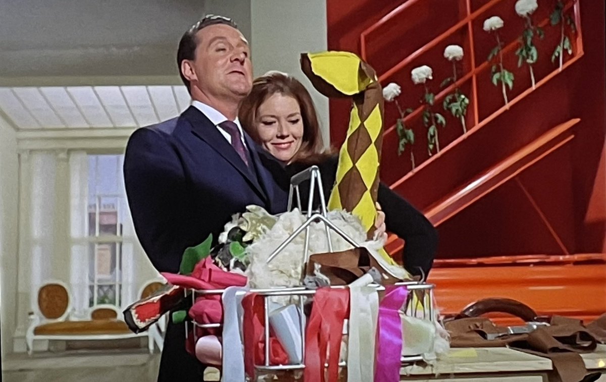TimeLordDrew61's tweet photo. Time to follow The Escape Route. Escape in Time . The Avengers. #TheAvengers #JohnSteed #PatrickMacNee #DianaRigg #EmmaPeel #EscapeInTime #Series5 https://t.co/aCaYKTb7BE